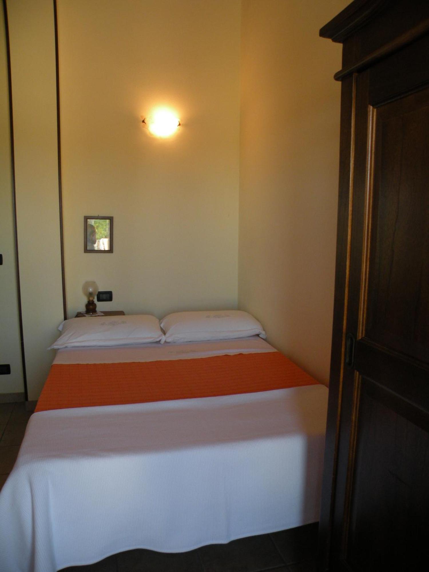 B&B Da Levi Piana Del Sole Rivalta Bormida Værelse billede